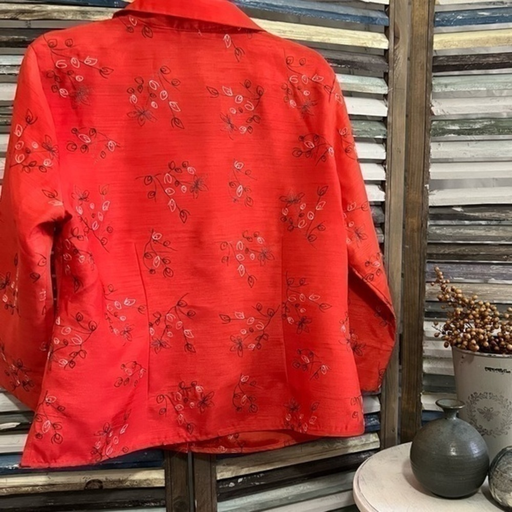 Selene Sport bright orange button down, Size XL. Like new condition. - Picture 5 of 7